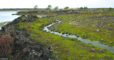حرائق أستراليا تفجر مفاجئة.. اكتشاف قناة لنقل المياه فى أستراليا عمرها 6600 سنة