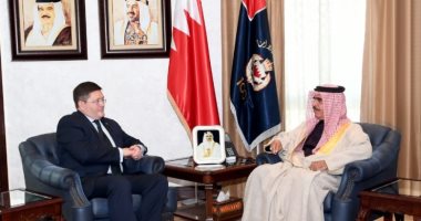 وزير الداخلية البحرينى يستقبل سفير المملكة المتحدة