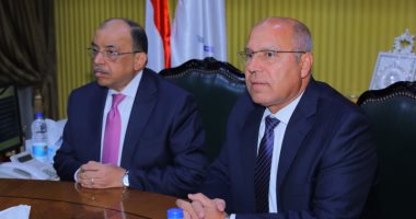 وزيرا التنمية المحلية والنقل يوجهان ببدء رفع كفاءة ورصف الطرق الداخلية بـ11محافظة