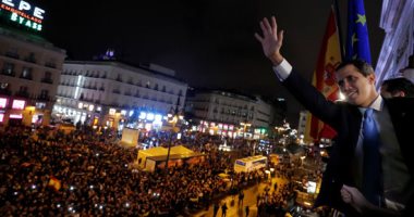 مؤيدو زعيم المعارضة الفنزويلية خوان جوايدو يتظاهرون فى مدريد دعما له