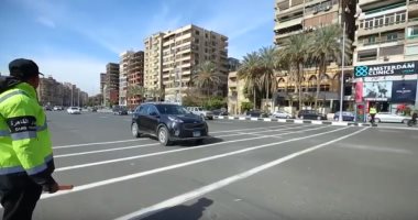 خدمات مرورية بحي مصر الجديدة للحد من السرعة بعد تطوير الطرق.. فيديو
