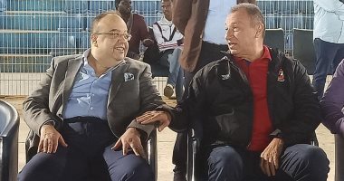 السفير المصري في السودان يؤازر الأهلي ويجتمع مع الخطيب