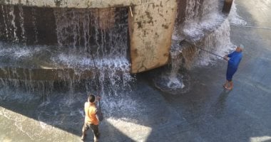 صور.. شركة مياه الأقصر تستكمل الخطة الدورية لتعقيم محطة مياه أرمنت الكبرى