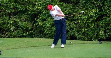 دونالد ترامب يلعب الجولف: لقد حصلت على قليل من التدريب اليوم
