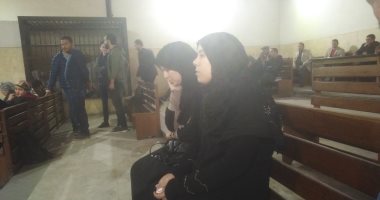 والدة جنة تطلب من المحكمة التنازل عن حقها في اتهام الجدة بتعذيب الطفلة