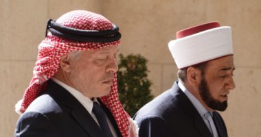عاهل الأردن يزور ضريح الملك حسين بن طلال فى الذكرى الـ11 لرحيله