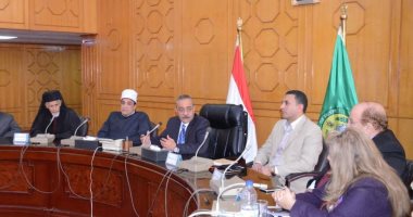 محافظ الإسماعيلية يلتقى أعضاء مجلس أمناء بيت العائلة المصرية