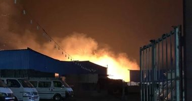 الحماية المدنية بالقليوبية تسيطر على حريق بمخزن مصنع كرتون بطوخ