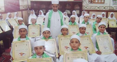 قارئ يشارك بصور لتكريم 37 طفلا من حفظة القرآن الكريم بالمنوفية