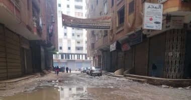 أهالى شارع حسين الضو بالعشرين فيصل يشكون تراكم مياه الصرف الصحى