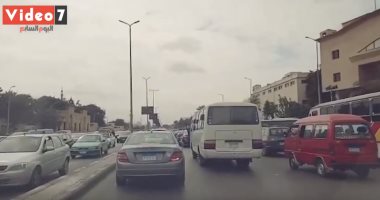فيديو.. كثافات مرورية متحركة بشارع صلاح سالم فى الاتجاهين