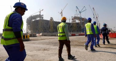 فضائح قطر تتواصل.. هيومن رايتس تنتقد فشل الدوحة فى حل مشاكل أجور العمال