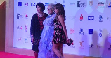 صور.. وصول نجوم الفن والسينما لحفل ختام مهرجان اسوان لأفلام المرأة