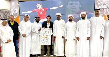 أحمد حسن يشكر مجلس أبو ظبى الرياضى لاستضافته بندوة "الطريق إلى النجاح"