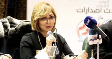 لميس الحديدى تطالب بإنتاج فيلم تسجيلى عن هيكل.. ونقيب الصحفيين يستجيب
