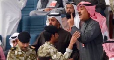 شاهد اشتباكات وعراك بالأيدى بين نواب مجلس الأمة الكويتى