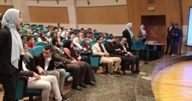 صور.. جامعة حلوان تنظم نموذج محاكاة البورصة المصرية لتأهيل الطلاب لسوق العمل