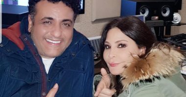 إليسا تنتهى من تسجيل "عظيمة" مع محمد رحيم ضمن أغانى ألبومها الجديد.. صور