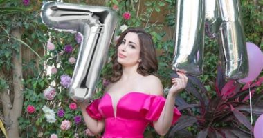 نسرين طافش تحتفل بوصولها إلى 7 مليون متابع على إنستجرام بفستان مثير