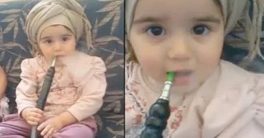 النيابة السعودية توجه تهمة الإهمال لأم صورت طفلتها أثناء تدخينها للشيشة