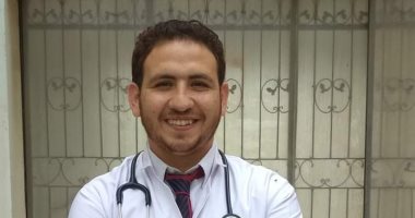 قصة كفاح محمد عبد الفتاح من التوك توك إلى التخرج فى كلية الطب بالغربية