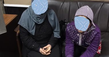 التضامن الاجتماعى بالإسكندرية تنقذ سيدة وابنتها من الشارع