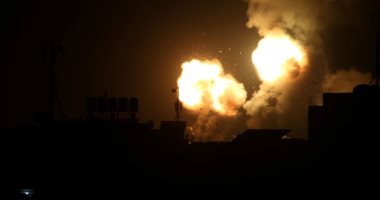 غارات إسرائيلية على غزة ردا على إطلاق قذيفتين من القطاع