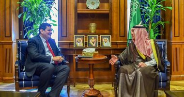 السعودية.. وزير الدولة للشؤون الخارجية يلتقى سفير بريطانيا 
