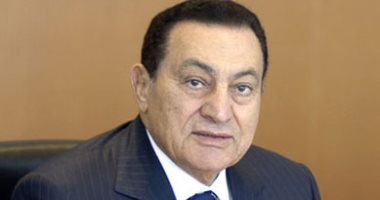 بعد وفاة مبارك.. لحظة وصول سوزان مبارك إلى مستشفي المعادى العسكرى لتهنئته بالبراءة