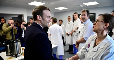 زيارة الرئيس الفرنسى لمستشفى شهدت وفاة مصاب بفيروس كورونا