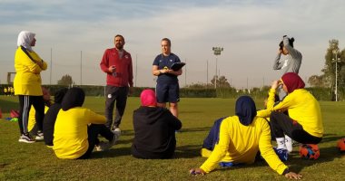صور .. تواصل دورة الاتحاد النرويجي لمدربات الكرة النسائية بمصر 
