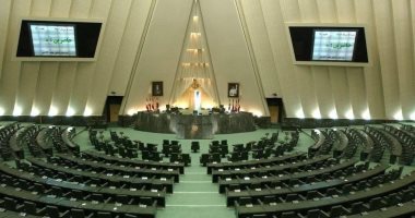 البرلمان الإيرانى يعلق جلساته من السبت بسبب تفشى فيروس كورونا 