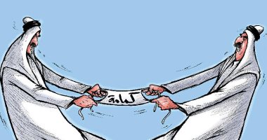 كاريكاتير صحيفة كويتية.. الصراع يشتعل للحصول على كمامة بعد انتشار كورونا