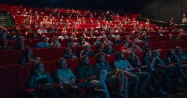 خسائر صناعة السينما والمسرح فى الصين تصل إلي 4 مليارات دولار نهاية هذا الشهر  