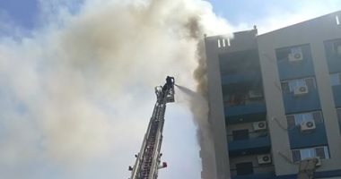 إنقاذ 11 شخصا كانوا عالقين بسبب حريق داخل مبنى بمستشفى قنا الجامعى