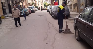 استجابة لـ"سيبها علينا".. رفع القمامة من شارع المنزلاوى بمحافظة الإسكندرية