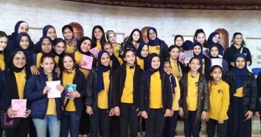 طلاب مدارس شمال سيناء يتوافدون على معرض العريش للكتاب.. صور 