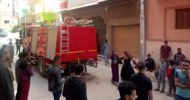 حريق هائل بشقتين سكنيتين في منطقة مساكن عثمان بقنا.. صور