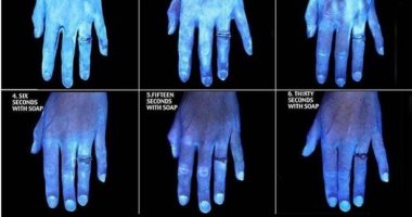صور لليدين تحت الأشعة البنفسجية تبين لماذا يجب غسلها 20 ثانية