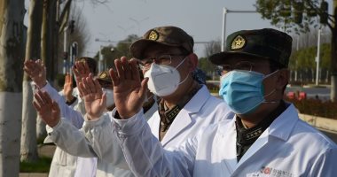 خروج 930 شخصا من مستشفيات الصين بعد تعافيهم من كورونا