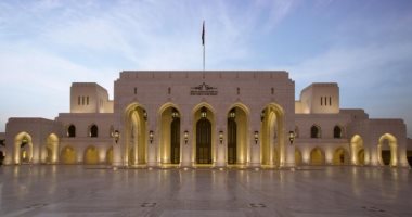 عمان تقرر عدم إقامة صلاة التراويح فى رمضان وتمنع دخول الأجانب