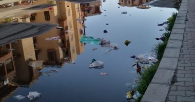 أهالى إسكان الشباب بمدينة العبور بالقليوبية يشكون من انتشار مياه الصرف الصحى