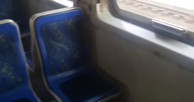 قارئ يطالب بمراجعة نوافذ القطارات الغير مكيفة لصعوبة فتحها