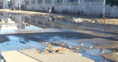 اضبط مخالفة.. مياه الصرف الصناعى تغرق منطقة الاستثمار ببورسعيد.. صور