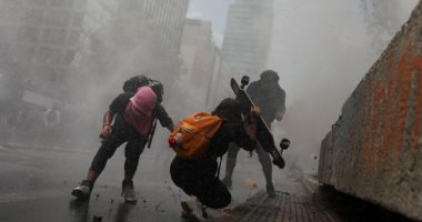 اشتباكات عنيفة بين متظاهرين وقوات الأمن فى تشيلى