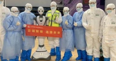 الصين تفتتح مستشفى أطباؤه روبوتات لعلاج مرضى فيروس كورونا.. صور
