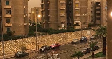 قارئ يشارك بصورة لسقوط أمطار غزيرة  بالقاهرة الجديدة  