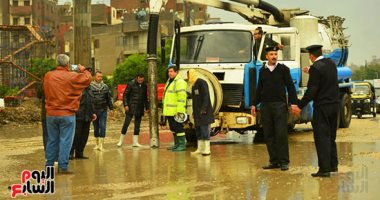 المرور يعيد فتح بوابات طريق إسكندرية الصحراوى بعد شفط مياه الأمطار