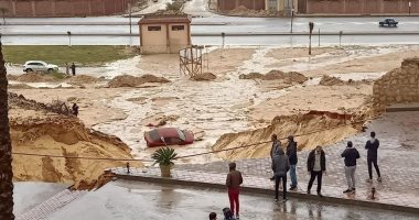 انهيار سور ورصيف منطقة "الجولف سيتى" بالعبور والجهاز يعلن قطع المياه.. فيديو