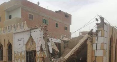 صور.. انهيار مسجد بالعسيرات سوهاج بسبب شدة الرياح دون خسائر فى الأرواح